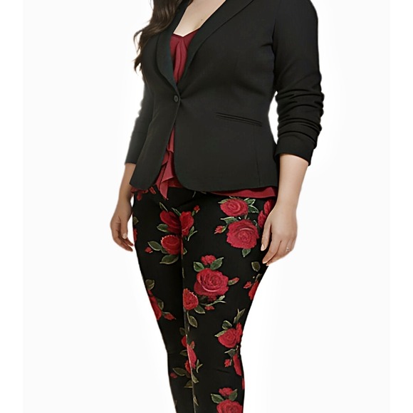 TORRID Roses Print Full Length Leggings w/Pockets NWT Size 3X - Picture 10 of 13